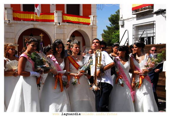 Las Damas, Reina y el Mantenedor con el Chuti