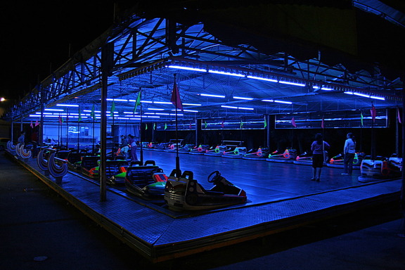 Fiestas 2007, feriantes III : Los coches eléctricos.