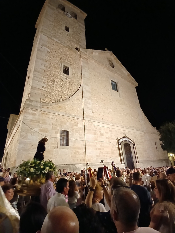 Llegada del Santo Niño a la iglesia