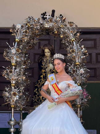 Ofrenda floral al Santo niño