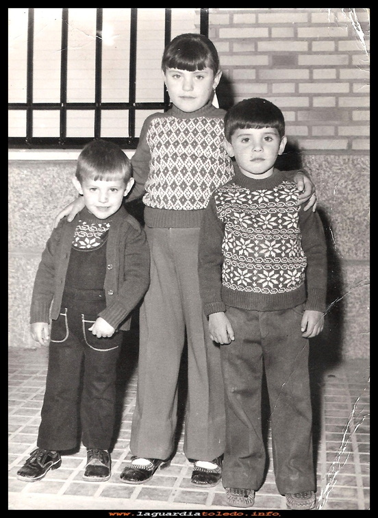 TRES HERMANOS