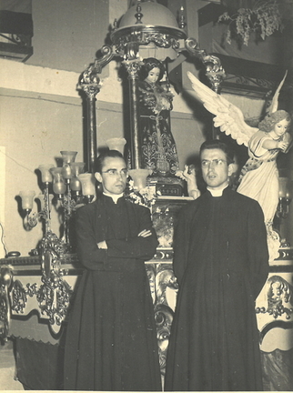 José María de Mora y Vicente González con el Santo Niño