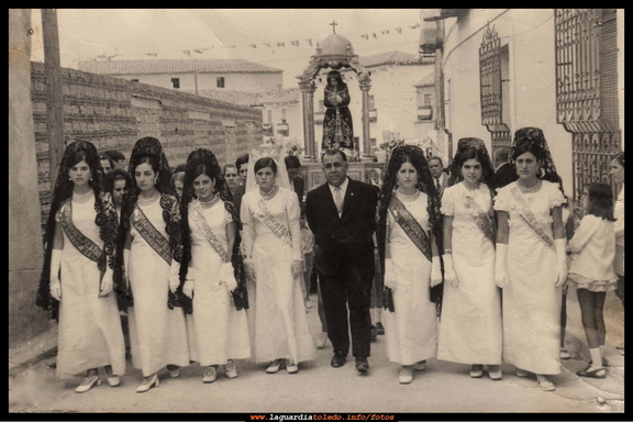 Reina, damas y mantenedor de las fiestas de 1970