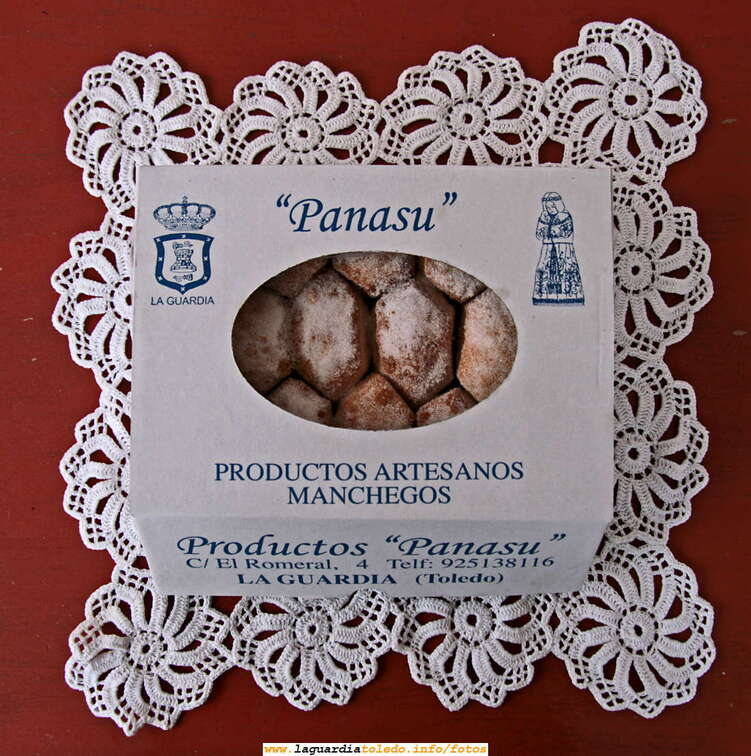 16 de diciembre de 2007. Se aceracán las navidades y con ellas llegan los dulces típicos de estas fechas ¿ Os gustan los 'mantecaos' ?