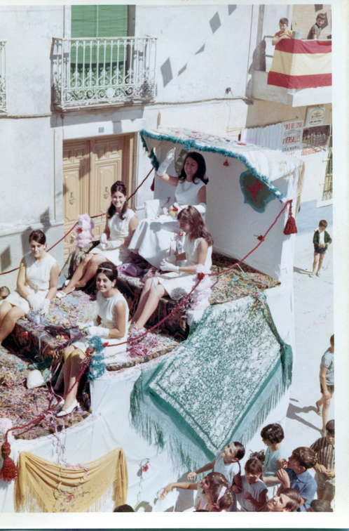 Carroza Reina y damas 1969