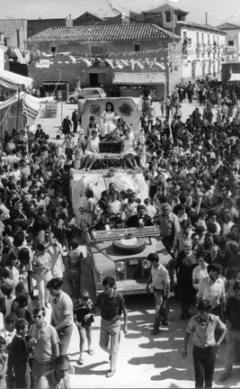 Carroza Reina y Damas 1969