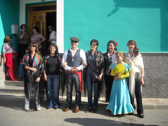 Las madres de las Damas, también van a los toros.