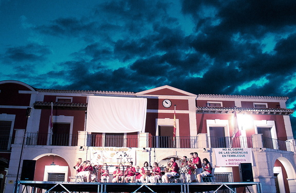 CHARANGA "LA TONALIDAD". ( Concierto-show frente al Ayuntamiento.5-Agosto-2012)