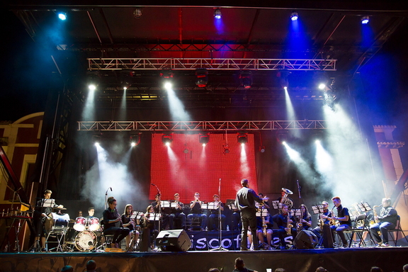 CHARANGA "LA TONALIDAD". (SEMANA DE LA JUVENTUD 2014)