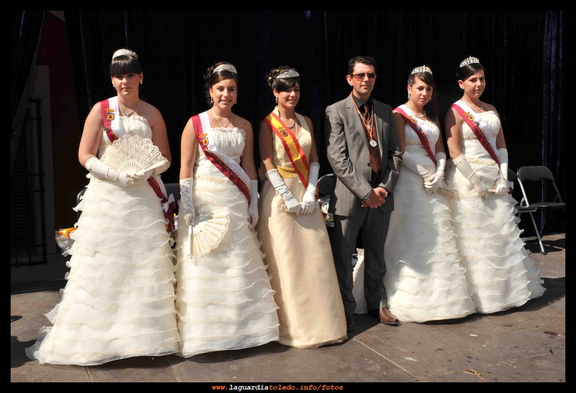 Reina, damas y mantenedor 2010