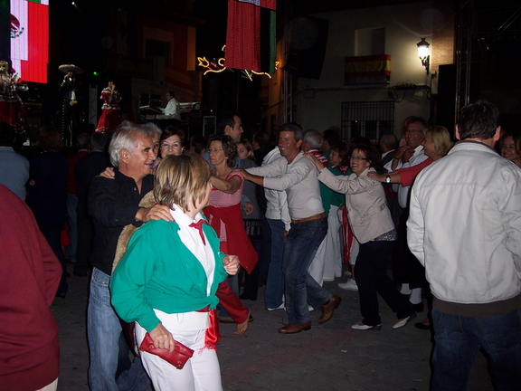 Guardiolos divirtiendose en el baile