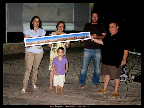 Rifa de la foto panorámica realizada en la última proyección de "Tradiciones al fresco"