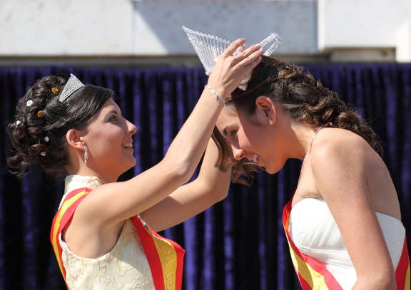 Coronación de la reina de las fiestas 2011.
