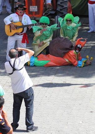 Inmortalizando las fiestas ( La tumbadita del caracol) 24-9-11