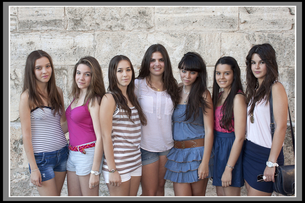 REINA Y DAMAS DE HONOR 2012 . (14-07-2012)