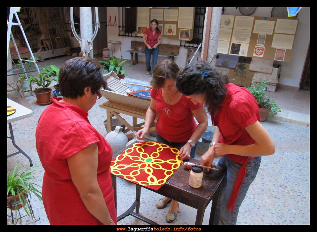22 Septiembre 2012 -Casa de Los Jaénes - Ultimando las exposiciones