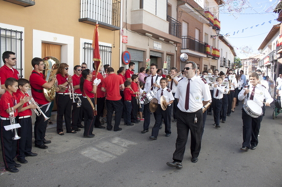 NUESTRAS DOS BANDAS DE MUSICA. (24-09-2012)