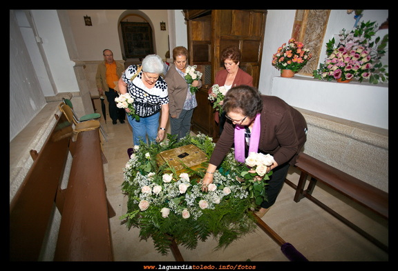 27 Septiembre 2012 - Despedida de El Santo Niño - La flores de las andas....