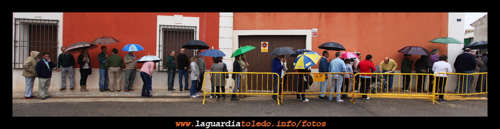 27 Septiembre 2012 - La vaquilla - Esperando bajo la lluvia.
