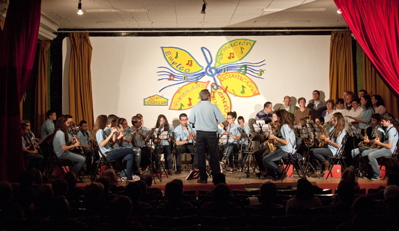 HOMIGUAR, 30 AÑOS COMPONIENDO VIDA. (1 de Mayo de 2013)