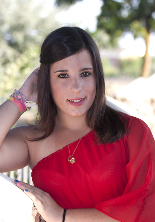 Miriam Fernández Valdeolivas. ( Dama de Honor 2013.)