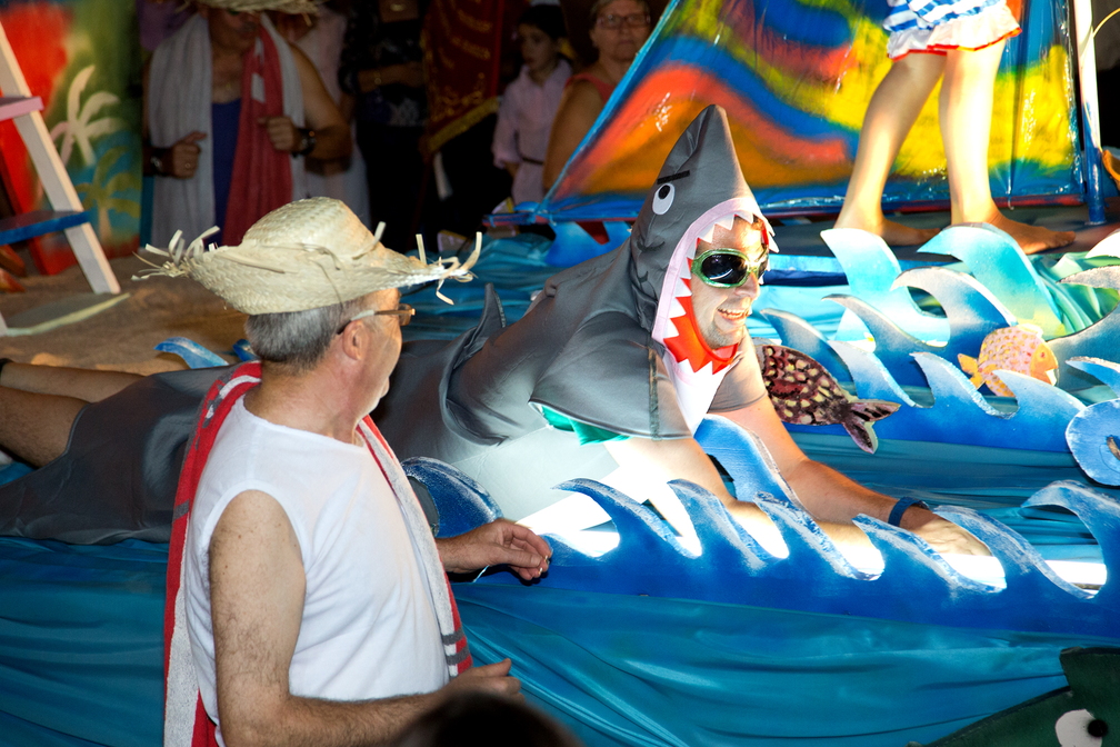 Desfile nocturno de carrozas