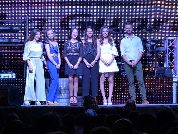 Presentación oficial de la Reina, Damas y Mantenedor 2017
