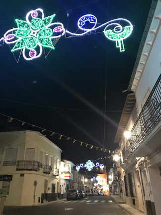 Iluminación nocturna de fiestas. 23-9-2017
