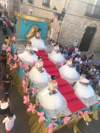 Carroza de la Reina y las damas 2018