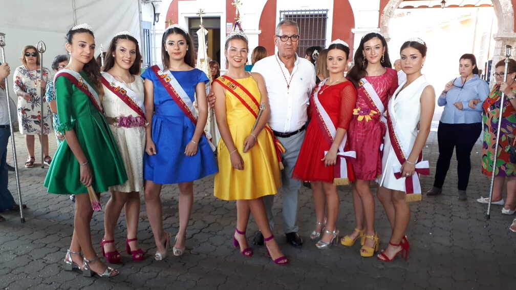 Reina, damas y mantenedor 2018