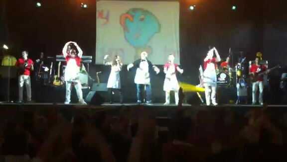 Actuación de la Orquesta "Diamante el show del Calvo" en las fiestas de Castilla la Mancha 2012