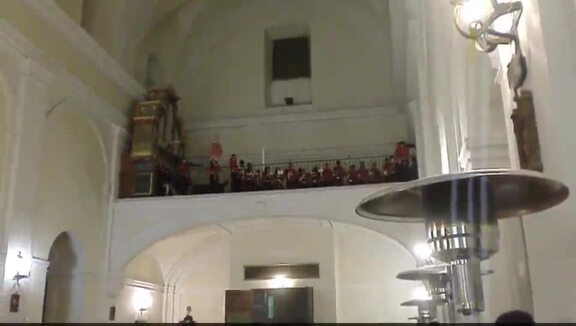Actuación de la Banda de Cornetas y Tambores en la procesión "inmóvil" en la Iglesia. Viernes Santo de 2011