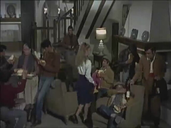 Secuencia de la película "Las 4 bodas de Marisol" (1967) en donde aparece en interior de la Casa de Marisol