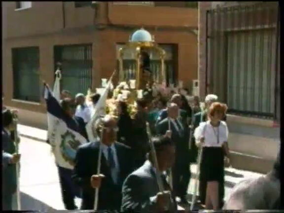 25 de Septiembre de 1989. Procesión diurna con el Santo Niño por la Glorieta y la Calle Mayor