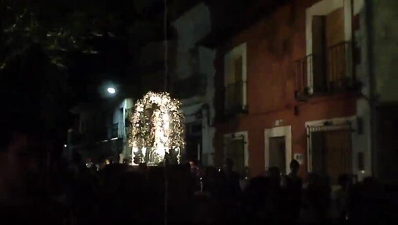 Procesión del Santo Niño a su paso por la glorieta. 25-09-2010