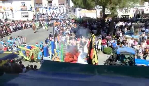 Desfile de carrozas 2011 a su paso por la Plaza Mayor. 24-09-2011
