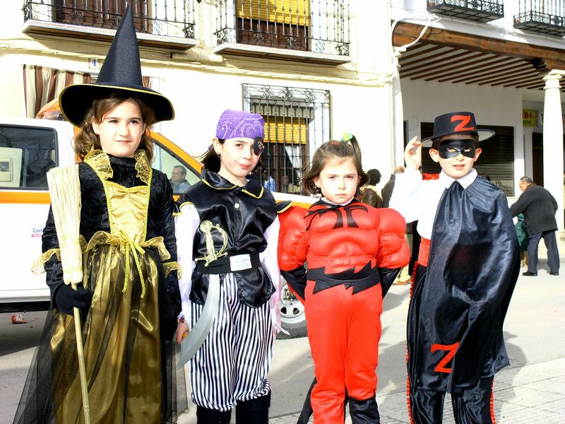2006_carnaval_3_pequeños_tambien_participan