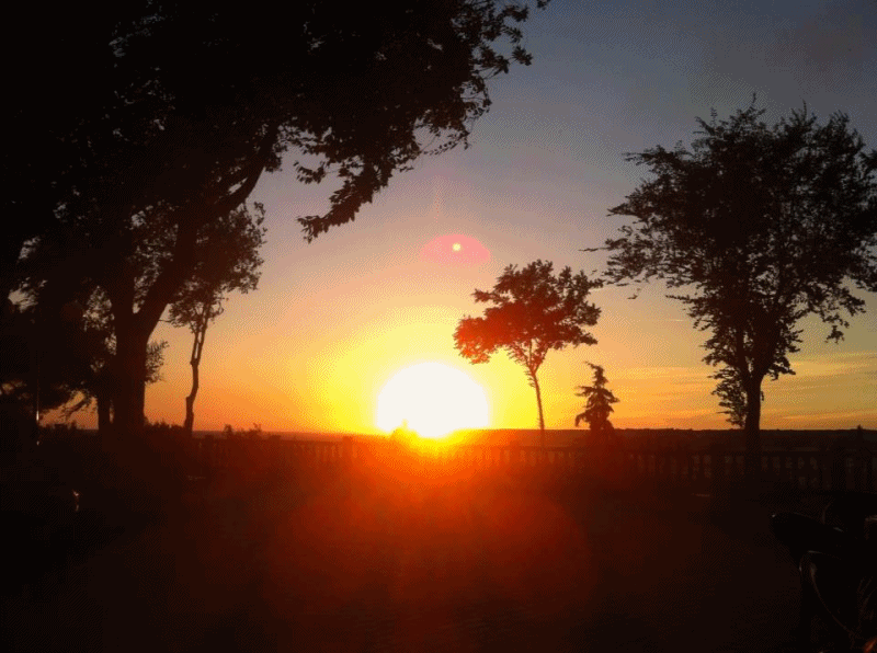 Puesta del sol desde el kiosko del Paseo del Norte