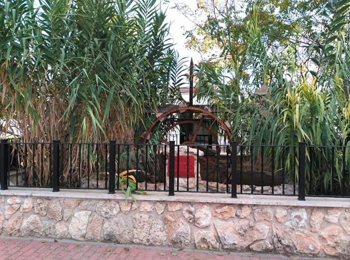 Noria del tío Tomason en el paseo del norte