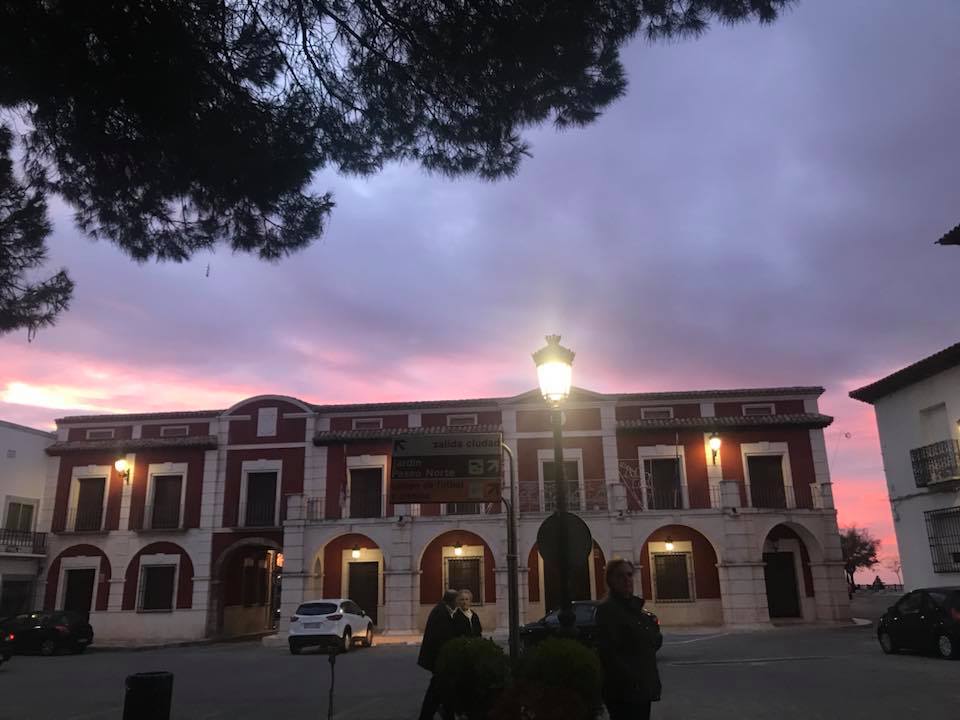 Puesta de sol en el puente de la Constitución