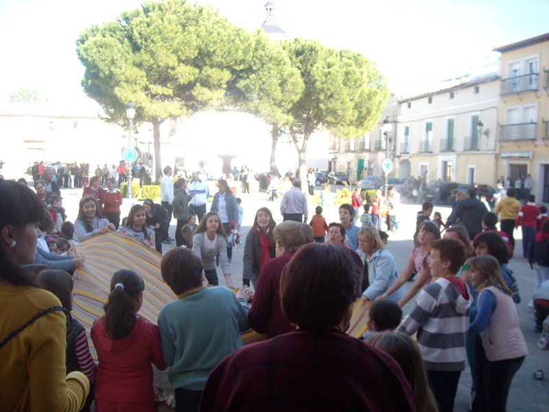 Manteo de peleles. 13 de abril de 2009