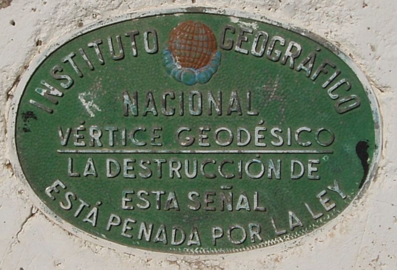 Placa identificativadel Vertice Geodésico La Mella