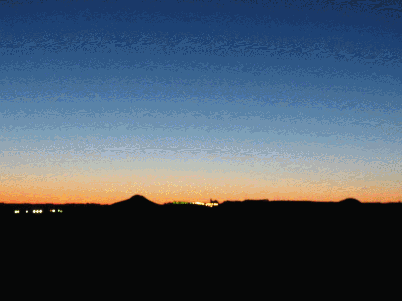 Antes del amanecer a 5 kms de La Guardia desde Camino Casar