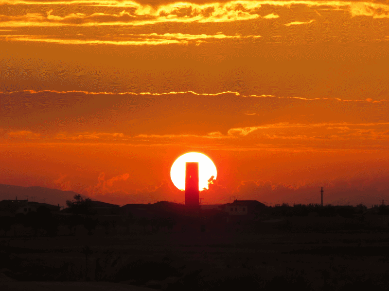 Puesta de sol por el depósito de las Casitas Nuevas . 1-11-2016