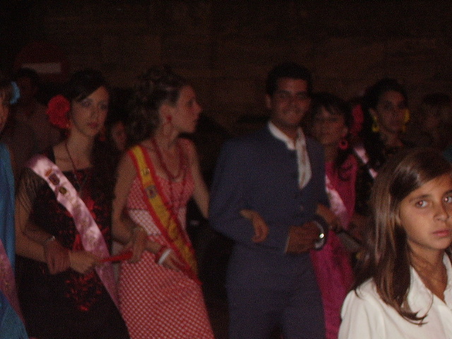 Reina, damas y mantenedor 2007 viniendo de los toros