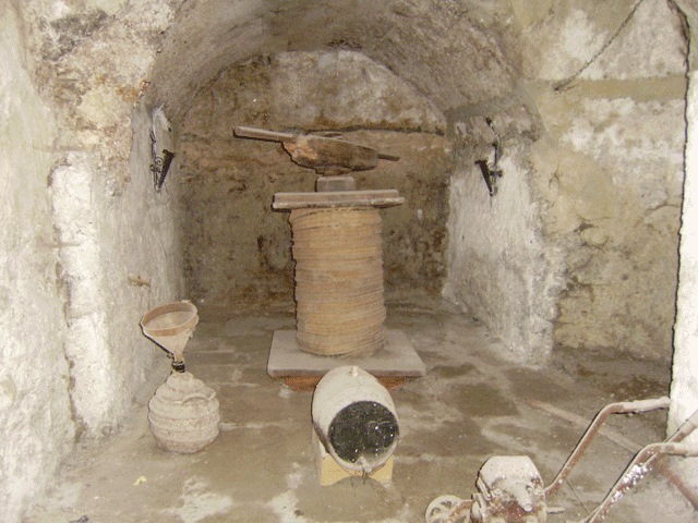 6 de Diciembre de 2009. 2ª Caravana Vespera Ontígola-La Guardia. Visita la cueva de la Casa de los Jaenes