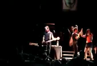 Orquesta Comanche. 2 de Septiembre de 2006. Verbena de presentación de las Damas y Reina de 2006. Interpretan un tema de David Bisbal