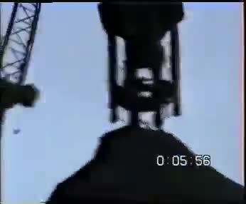 Retirada del chapitel antiguo de la Iglesia. 1990