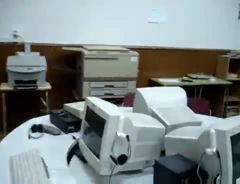10 de Diciembre de 2006. Panorámica en video del aula de informática del Colegio D. Valentín Escobar