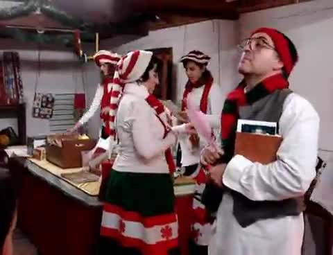 Navidad 2007. En la sala de envolver juguetes de Papá Noel en la Casa de los Jaenes